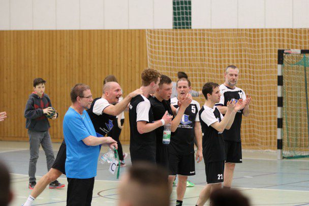 Dritte reißt Ruder rum und rettet 2 Punkte