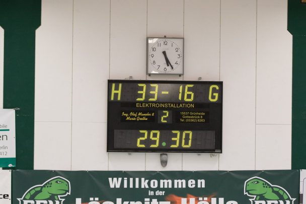 Zweite siegt überragend mit 33:16 gegen Frankfurter HSC2000