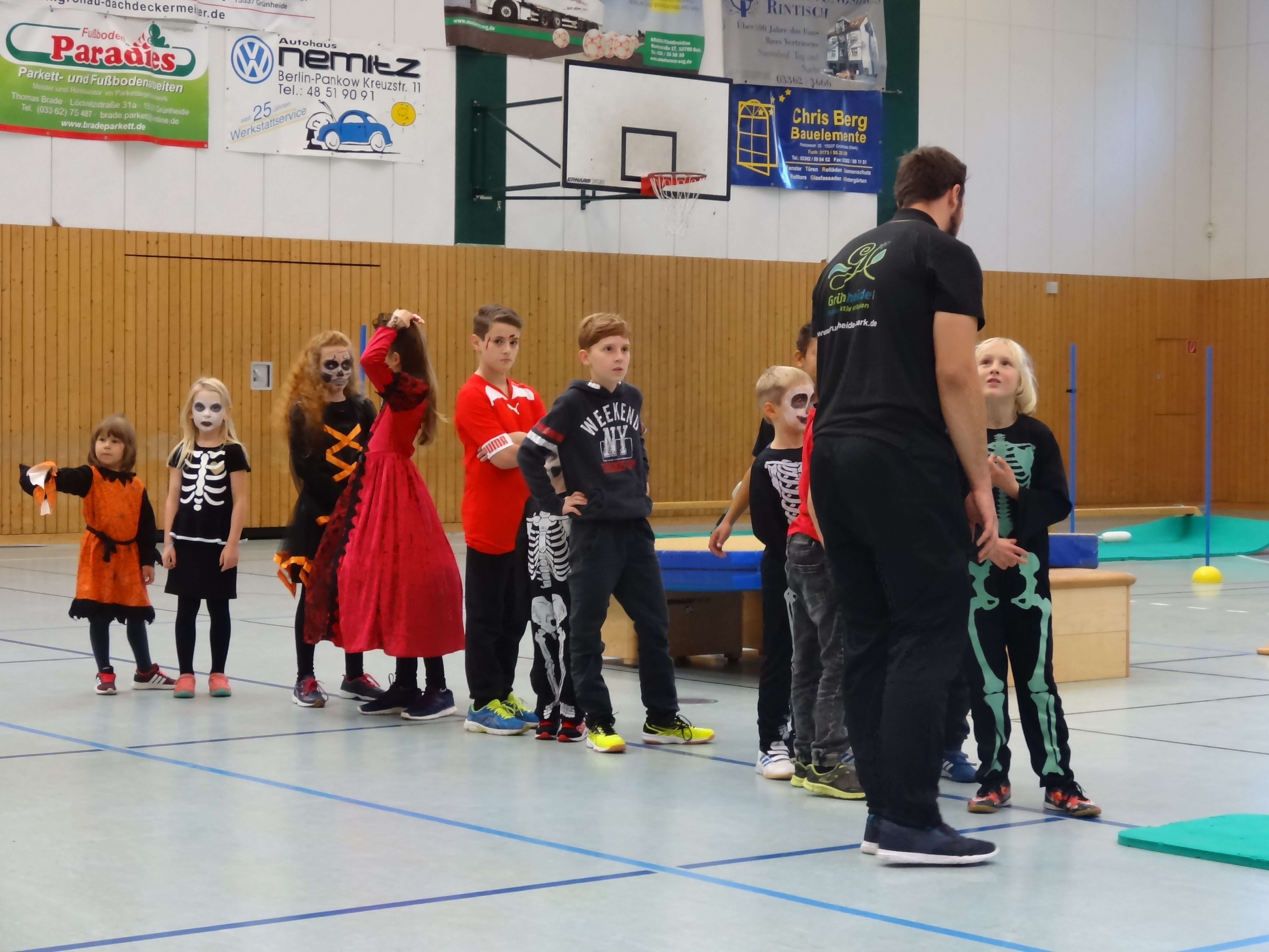 Jugend: Halloweenfest 2.0 in unserer Löcknitzhalle