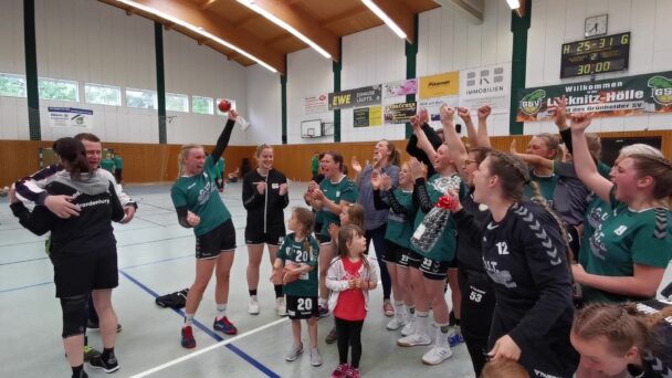 Sektion: Gelungene Saisonabschluss-Feier der Handballerinnen und Handballer des Grünheider SV in der Löcknitzhalle – Momente in Fotos und bewegten Bildern