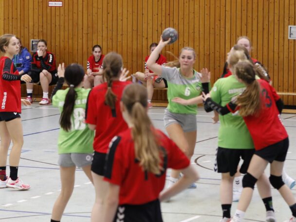 B-Jugend weiblich: Fünfter Sieg im sechsten Punktspiel – Grünheider Mädchen gewinnen in der Kreisliga des Spielbezirks D 26:15 (10:7) gegen den SSV Rot-Weiß Friedland – Sonntag Pokalspiel beim Neuenhagener HC