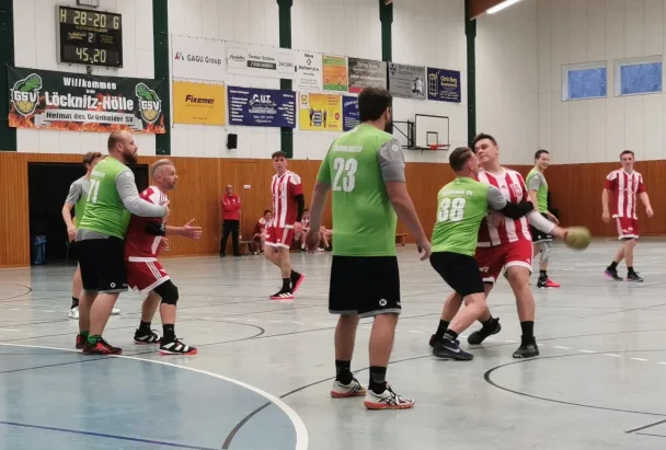 3. Männer: Sieg im vorletzten Spiel des Jahres – Dritte des Grünheider SV bezwingt den SSV Rot-Weiß Friedland 33:29 (20:13) – Sonnabend kommt die Zweite der OSG Fredersdorf-Vogelsdorf in die Löcknitzhalle