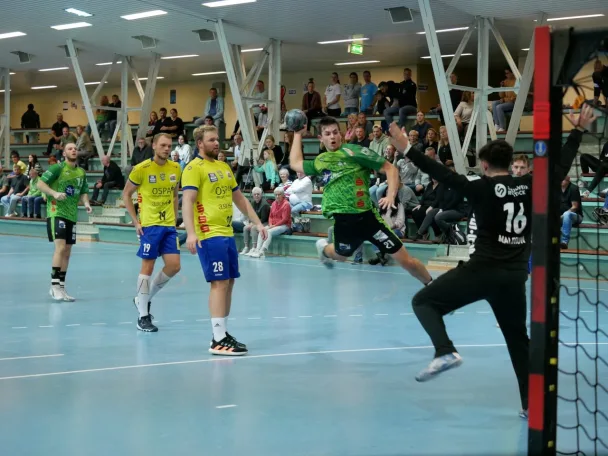 1. Männer: Nichts zu holen in der Hansestadt – Grünheider SV I verliert in Oberliga Ostsee-Spree beim HC Empor Rostock II deutlich mit 35:45 (15:22) – Jetzt zwei Wochen Training – Nächstes Keller-Duell folgt am 21. Oktober daheim gegen Bad Doberaner SV 90