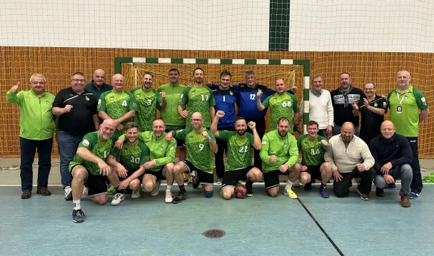 Senioren: Oldies sind „Herbstmeister“ – Ü-40-Senioren des Grünheider SV gewinnen in Kreisliga letztes Spiel des Kalenderjahres 26:14 (14:6) gegen Neuenhagener HC – Zuvor 31:23 (17:9) gegen HSV Frankfurt (Oder) – Nach Weihnachten „ran an den Speck“