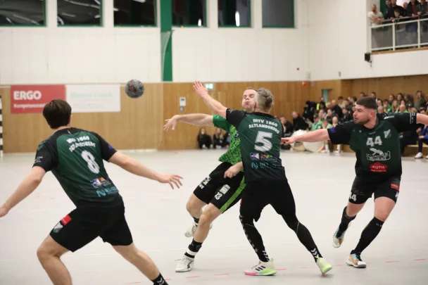 1. Männer: Fehlstart ins neue Jahr – Grünheider SV I verliert Derby in der Oberliga Ostsee-Spree beim Lokalrivalen und Tabellen-Vierten MTV 1860 Altlandsberg mit 23:41 (8:21) – Ernüchternde Klatsche in der Erlengrund-Halle – Samstag folgt Heimspiel