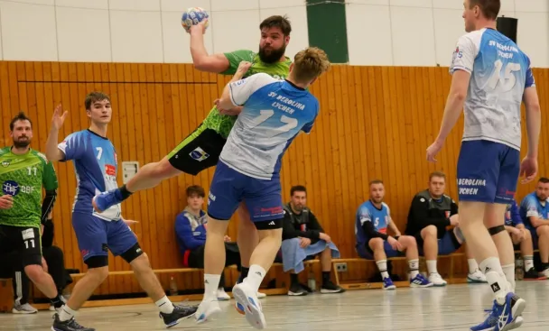 2. Männer: Spitzenreiter lange geärgert – Grünheider SV II verliert in der Verbandsliga Nord Brandenburg gegen Tabellenführer SV Berolina Lychen mit 23:29 (15:15) in der Löcknitzhalle – Weiter geht’s mit Derby in Altlandsberg am 17. Februar