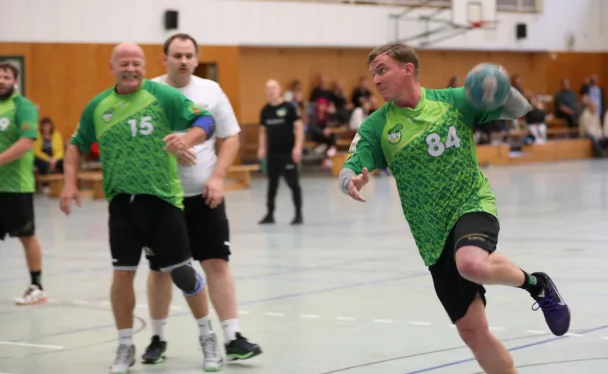 3. Männer, 2. Männer, Senioren: Endspiel souverän erreicht – Grünheider Team setzt sich im Kreispokal-Halbfinale beim Neuenhagener HC II mit 46:39 (21:20) durch – GSV-Dritte mit Kreisliga-Heimspiel am 24.Februar gegen SSV Rot-Weiß Friedland