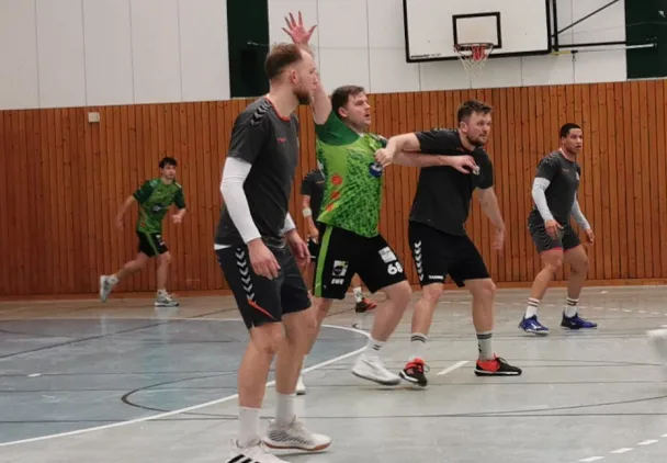 1. Männer: Wieder Bock auf Handball – Florian Heine Neuzugang beim Grünheider SV I – Uwe Manohr: „Mittlerblocker und Kreisläufer soll Abwehr stabilisieren“ – Ersten Einsatz im Testspiel absolviert – Vorfreude auf Herausforderung Oberliga Ostsee-Spree