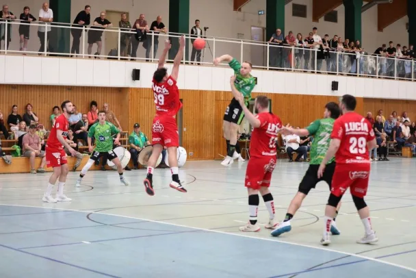 1. Männer: Den Tabellen-Zweiten stark gefordert – Grünheider SV I verliert trotzdem Heimspiel in Oberliga Ostsee-Spree gegen den Lausitzer HC Cottbus 32:37 (15:21) – Am Samstag geht’s beim Tabellen-Nachbarn Oranienburger HC II um viel