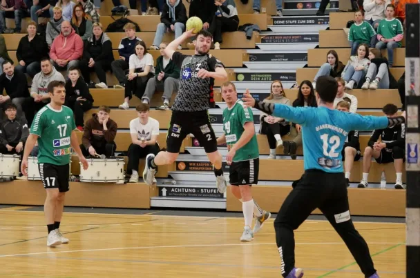 1. Männer: Wichtige Chance verpasst – Grünheider SV I verliert in Oberliga Ostsee-Spree beim Tabellen-Nachbarn Oranienburger HC II knapp mit 31:33 (13:15) – In den zwei noch folgenden Spielen geht es um den Klassenerhalt – Samstag letztes Saison-Heimspiel gegen SG Uni Greifswald/Loitz in der Löcknitzhalle