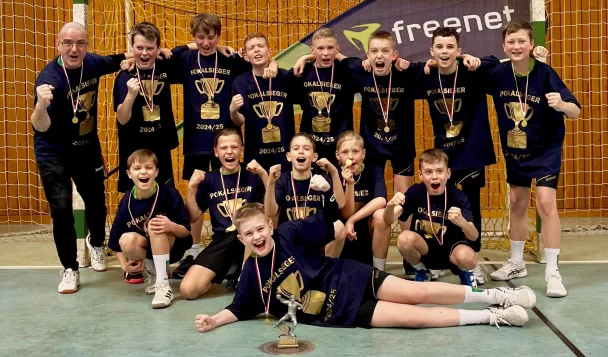 D-Jugend männlich: Derby-Sieg auch im Kreispokal-Finale – Grünheider Löcknitz-Boys gewinnen Endspiel in der Löcknitzhalle gegen den MTV 1860 Altlandsberg mit 18:17 (8:7) – Nachwuchs erster von fünf GSV-Pokalsiegern – Jetzt das Double im Visier – Nächste Punktspiele in der Kreisoberliga am 29. März
