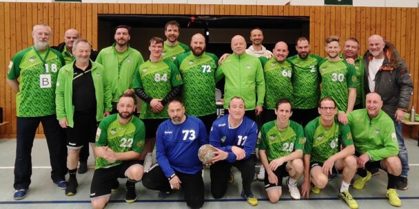 Senioren: Wieder im Kreispokal-Endspiel – Ü-40-Männer des Grünheider gewinnen Halbfinale gegen den Neuenhagener HC deutlich mit 37:21 (18:8) und treffen im Endspiel auf die OSG Fredersdorf-Vogelsdorf – Am Sonntag Punktspiel in der Löcknitz-Halle wieder gegen die Neuenhagener